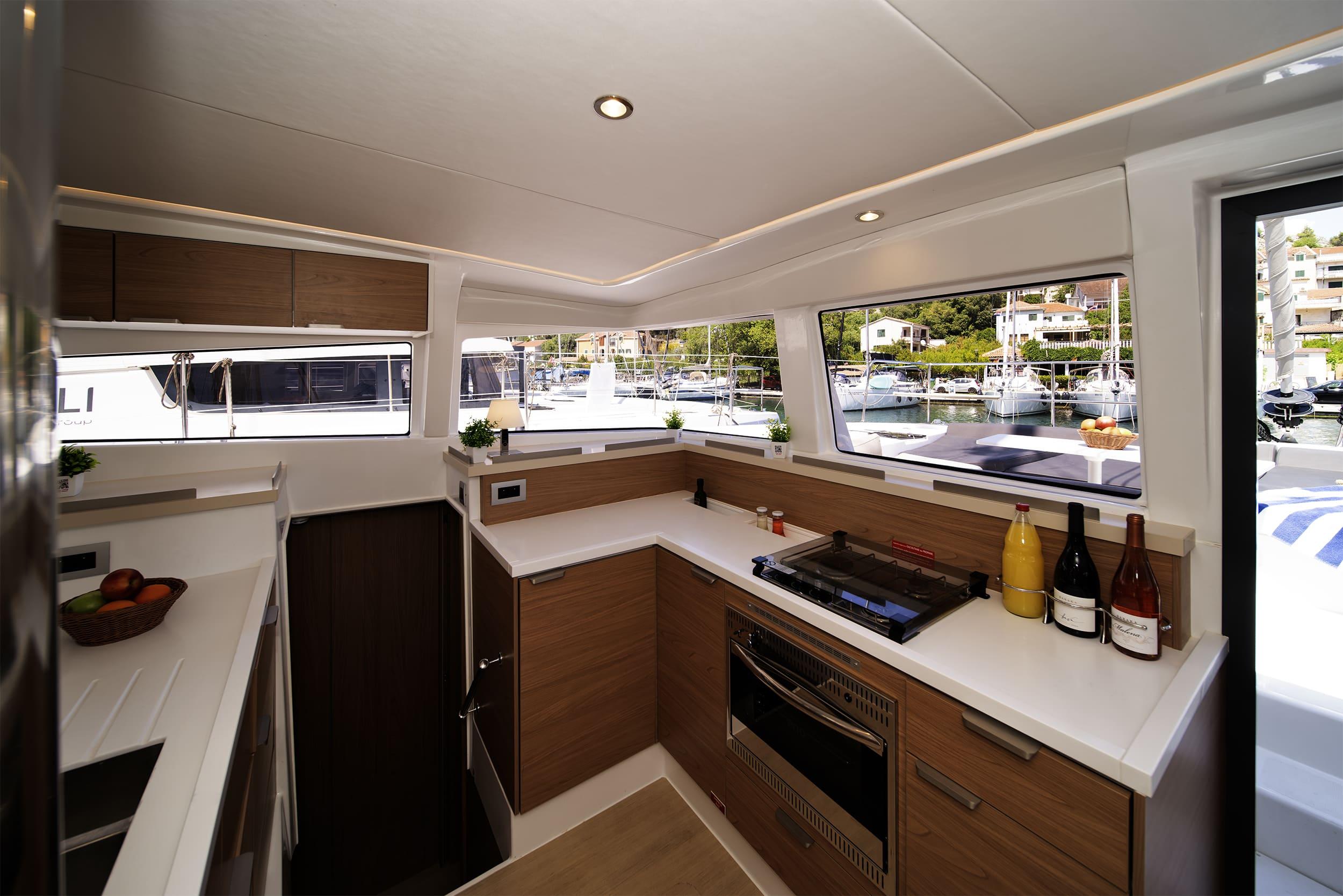 Bali 4.2 - 4 + 1 cab., picture 15