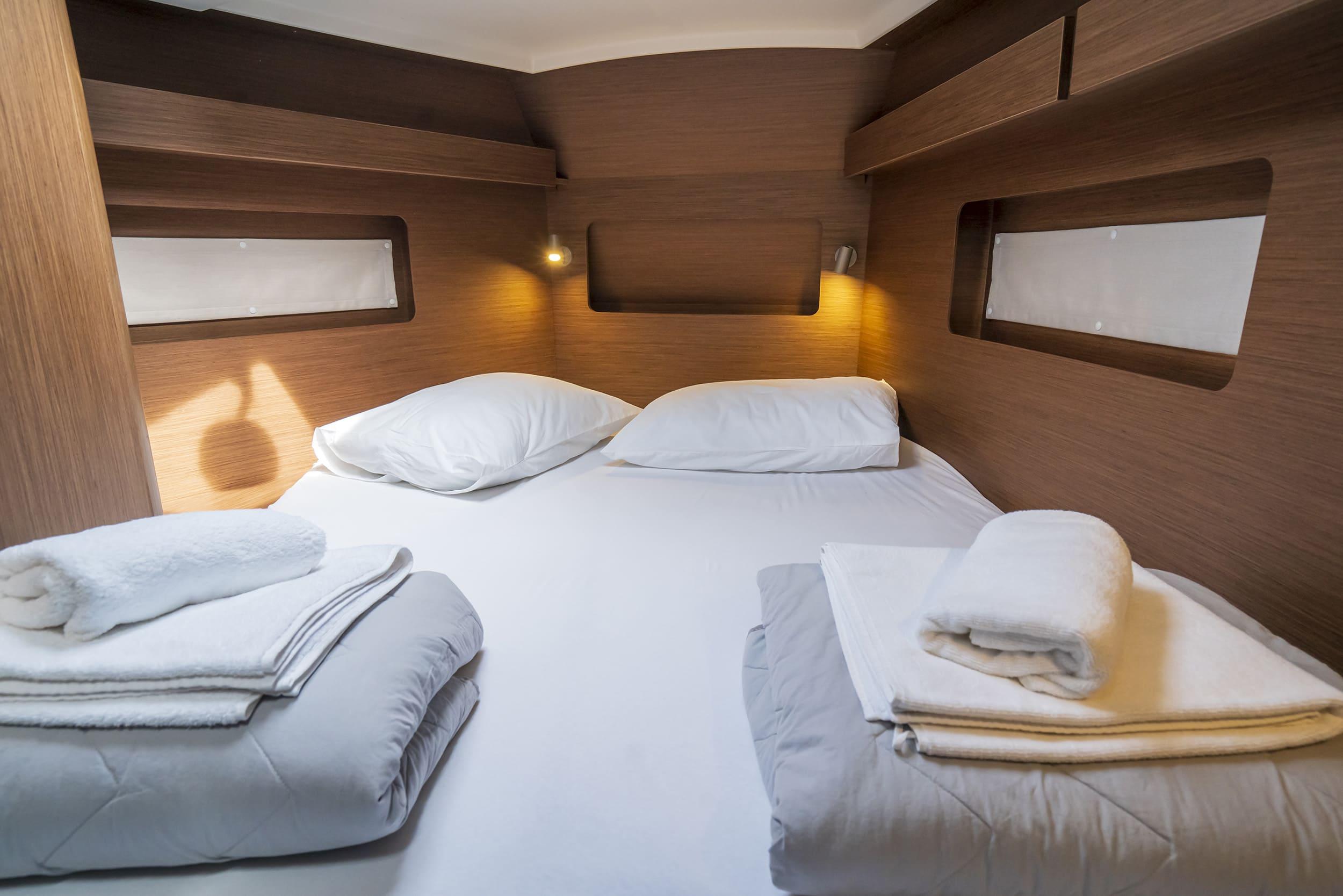 Oceanis 37.1, picture 17