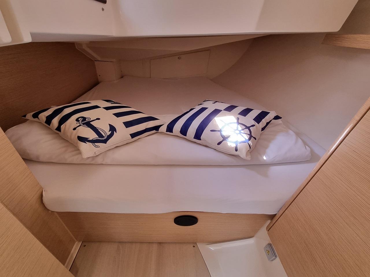 Hanse 348- 3 cab., picture 14