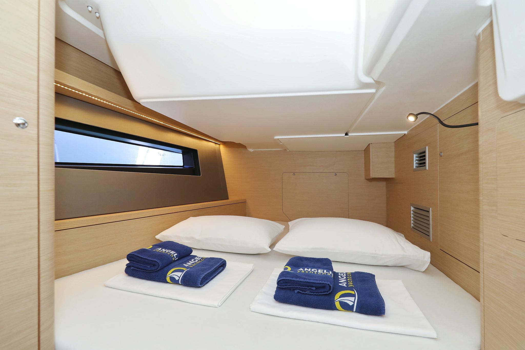 Dufour 44 - 4 cab, picture 11