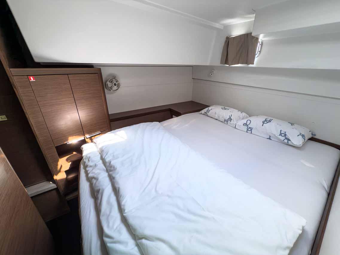 Lagoon 40 - 4 + 2 cab - Blue, picture 21