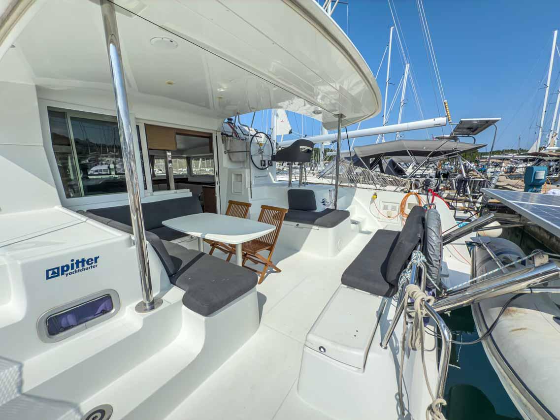 Lagoon 40 - 4 + 2 cab - Blue, picture 5