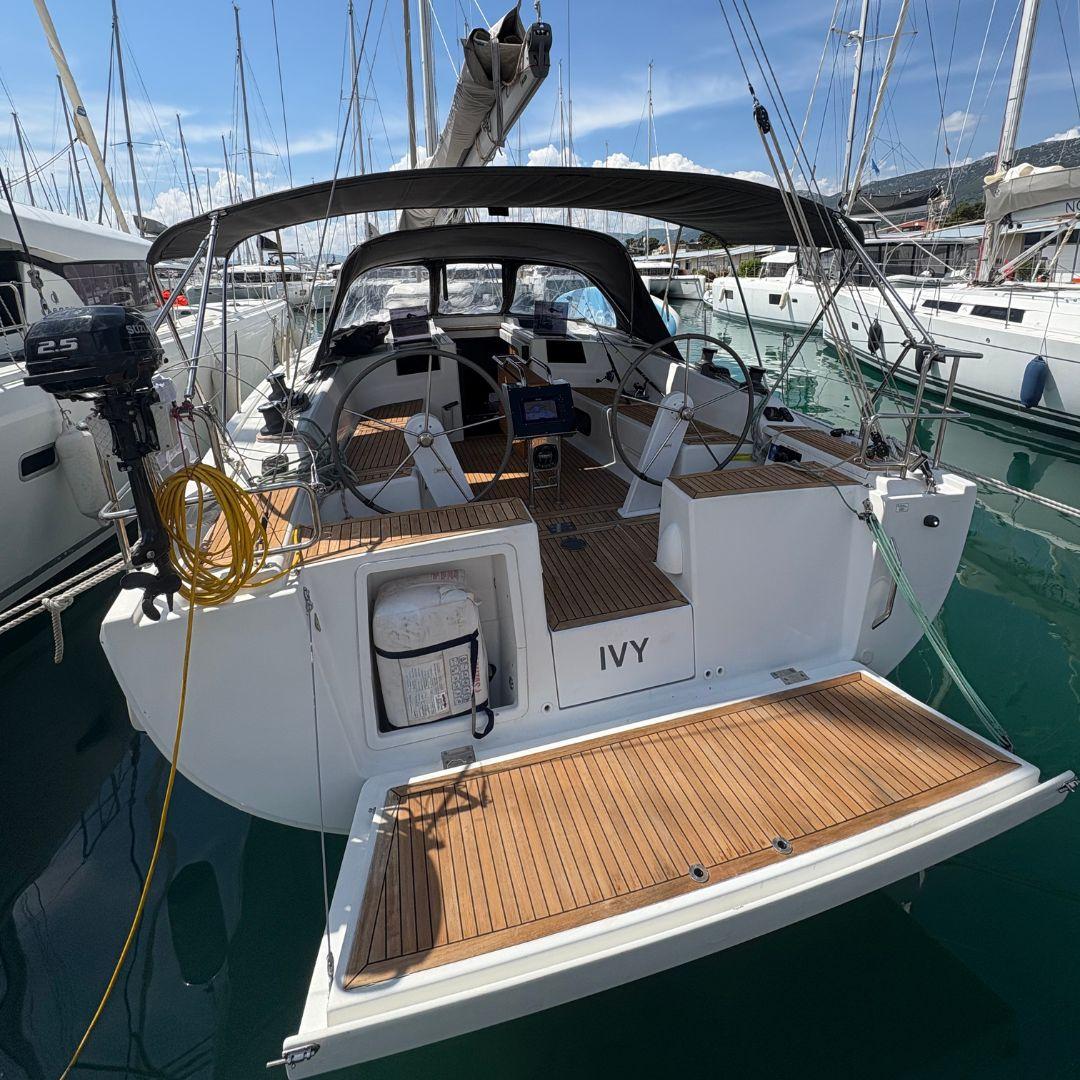 Hanse 415, picture 3