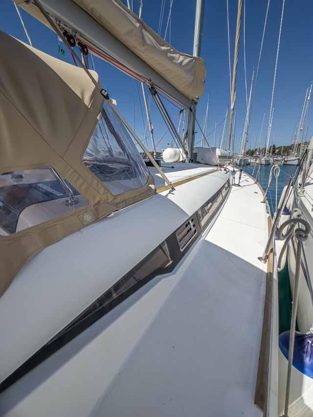 Sun Odyssey 449, picture 3