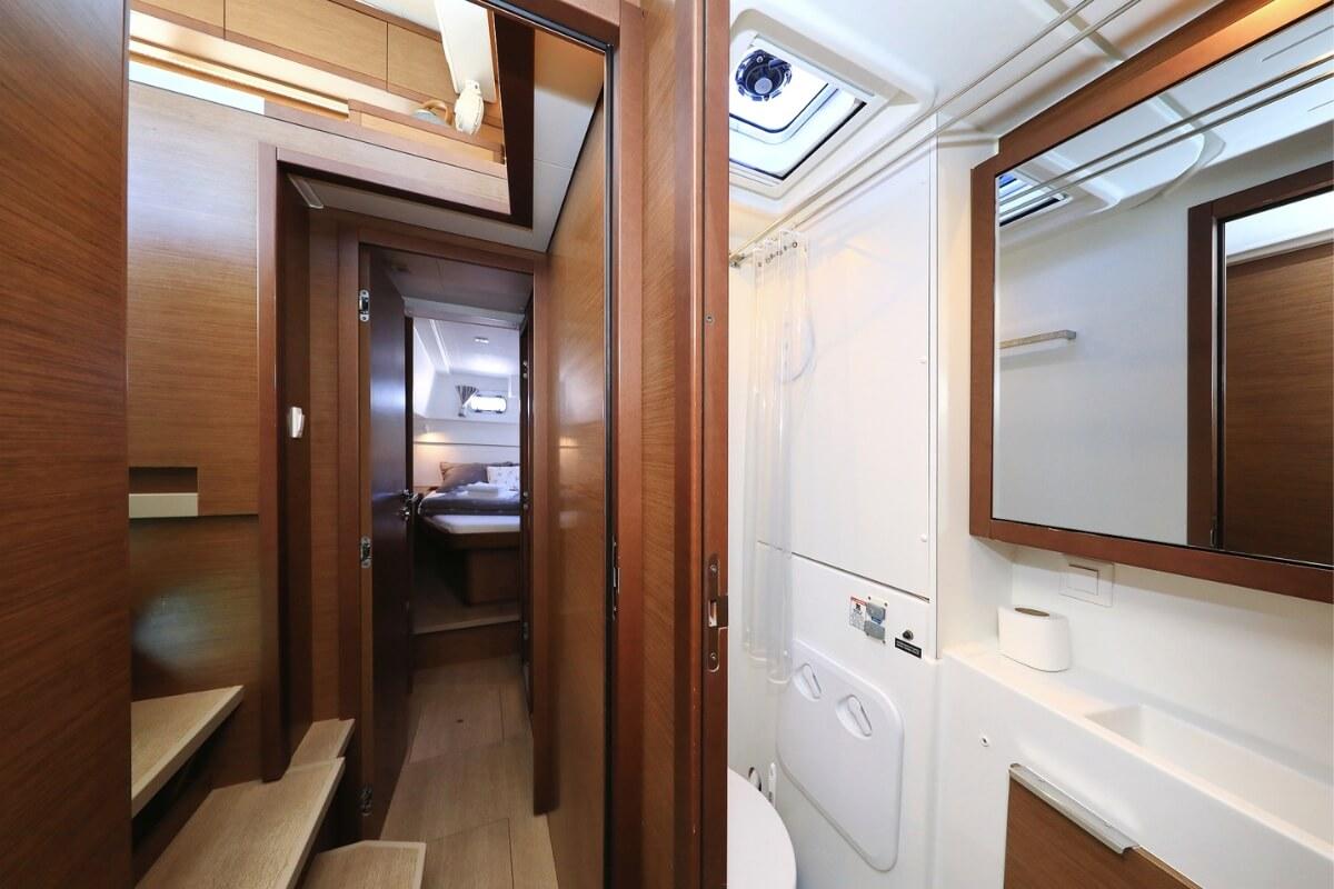 Lagoon 40 - 4 + 2 cab, picture 11