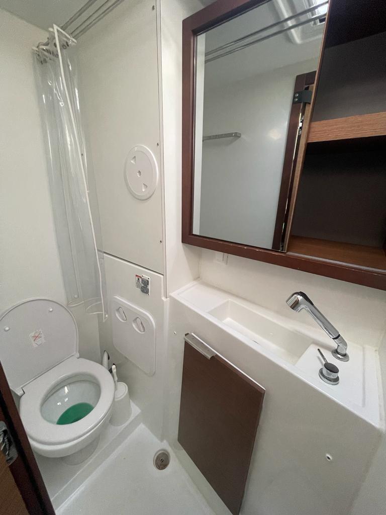 Lagoon 40 - 4 + 2 cab, picture 12