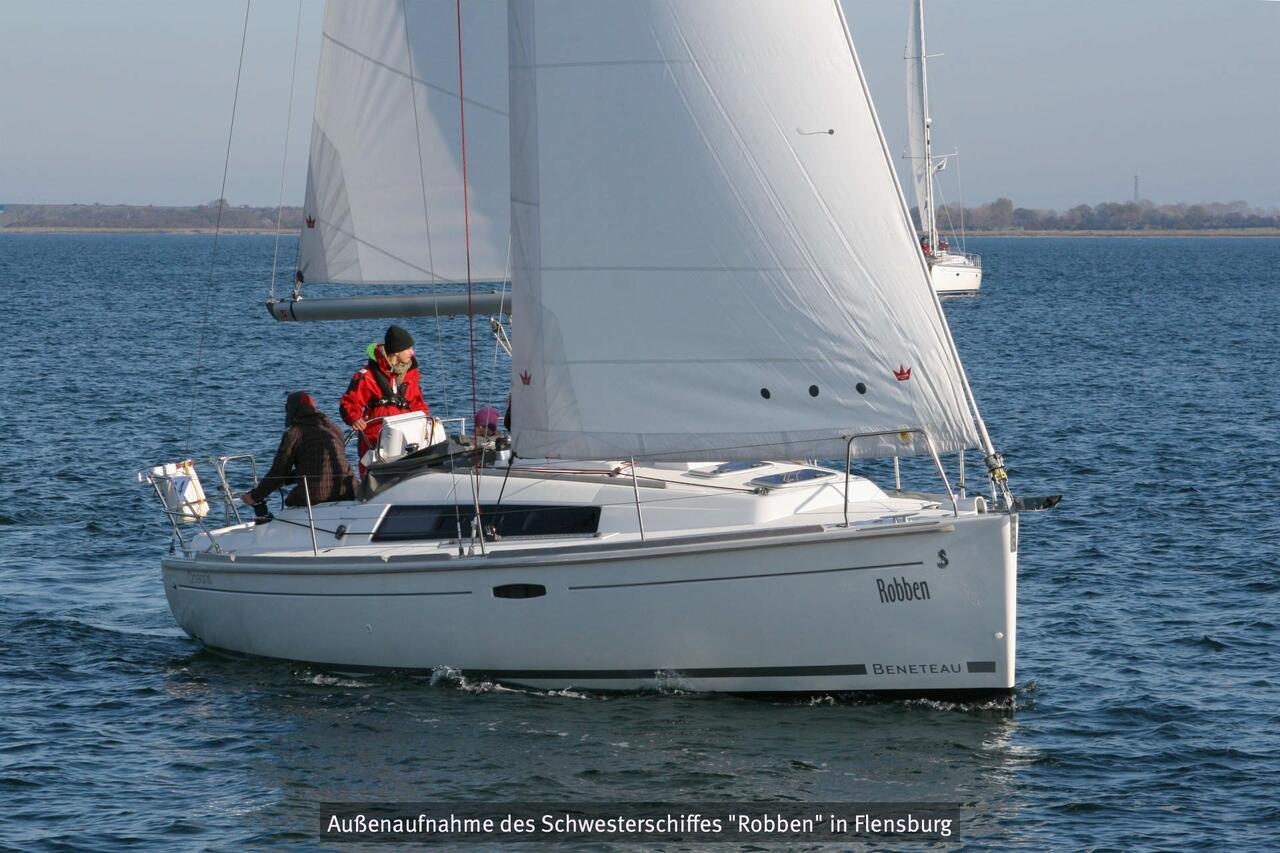 Oceanis 31, picture 7