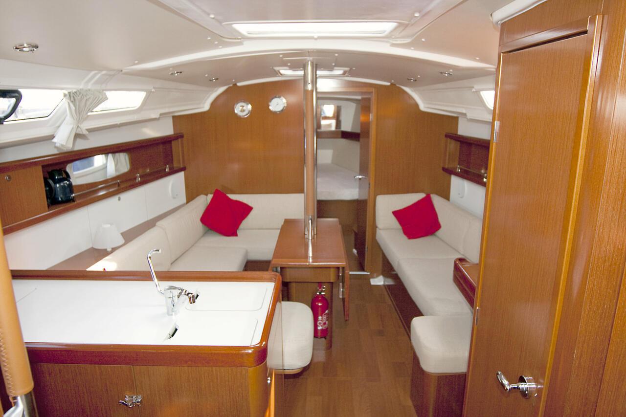 Oceanis 34, picture 10