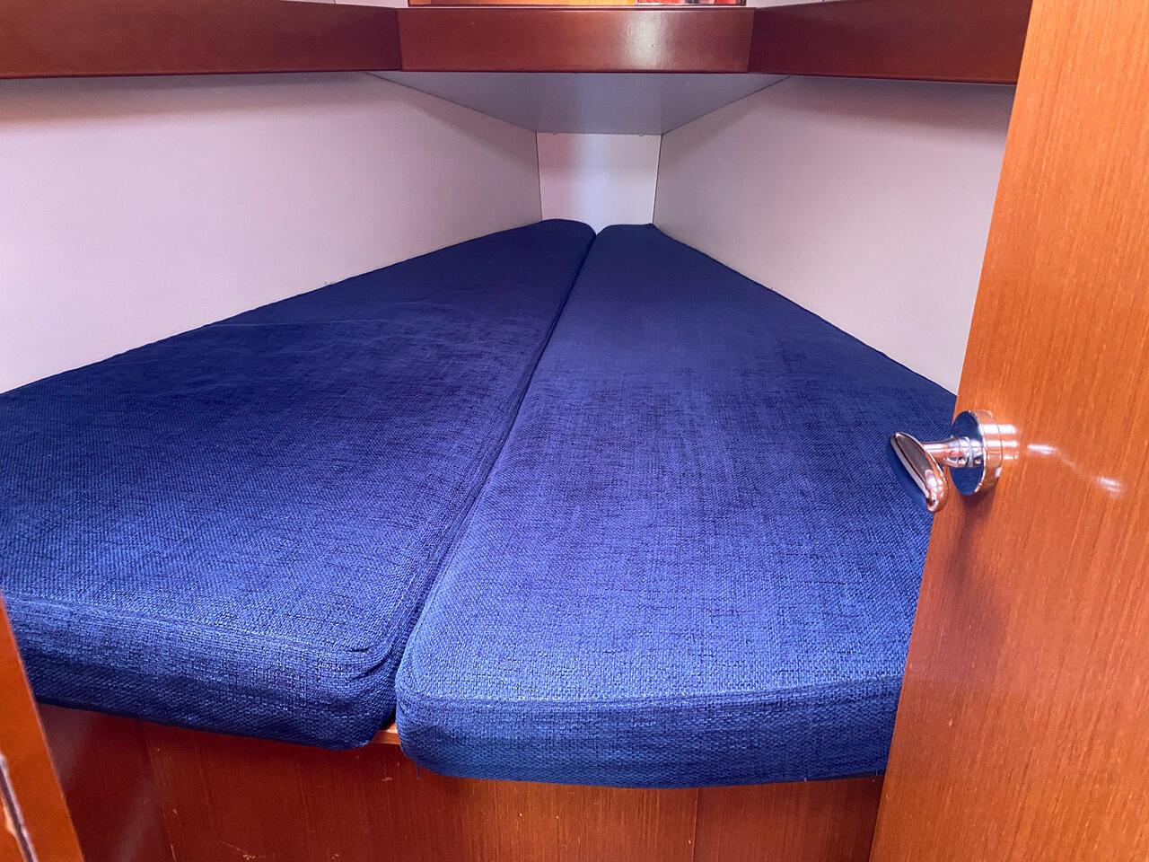 Oceanis 34, picture 13