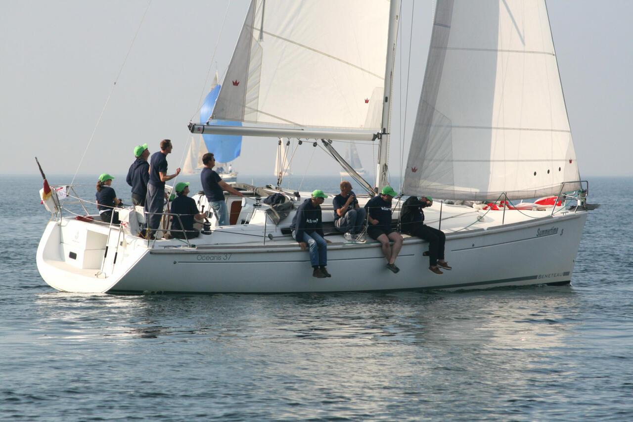 Oceanis 37, picture 7