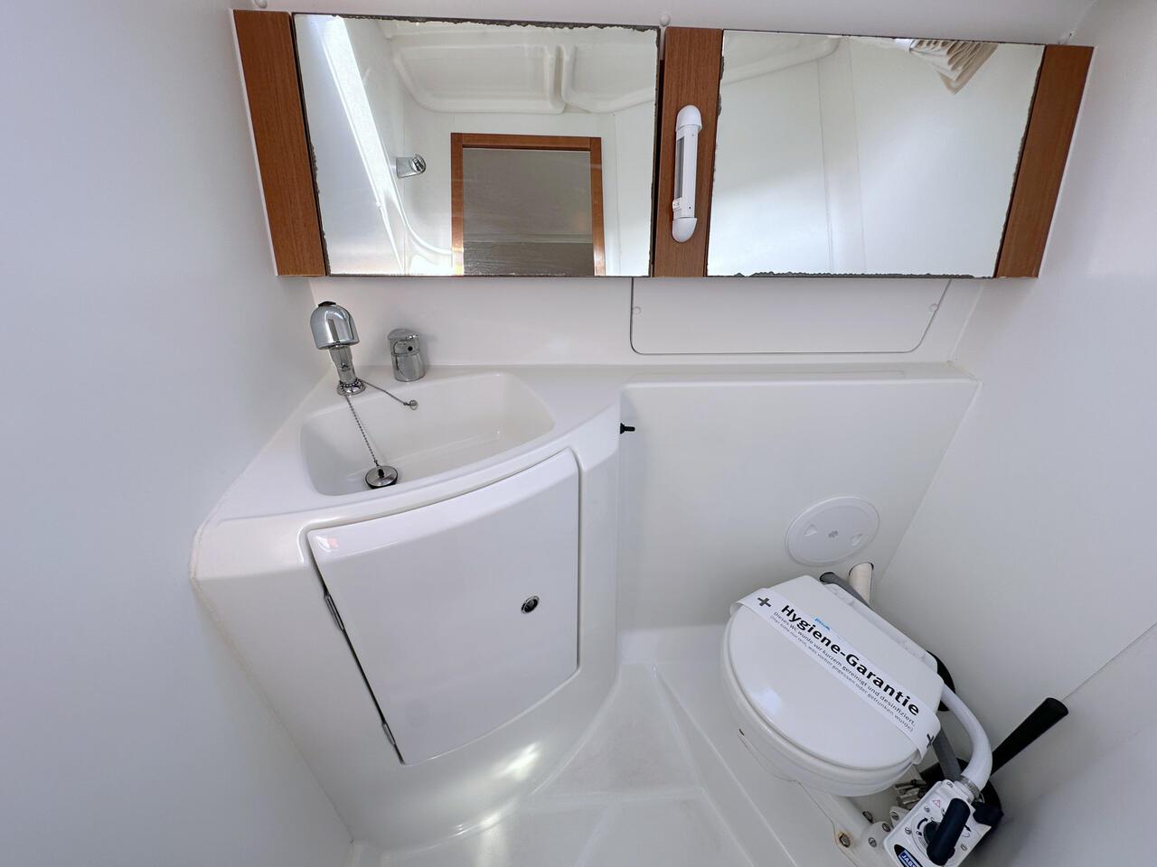 Oceanis 37, picture 19