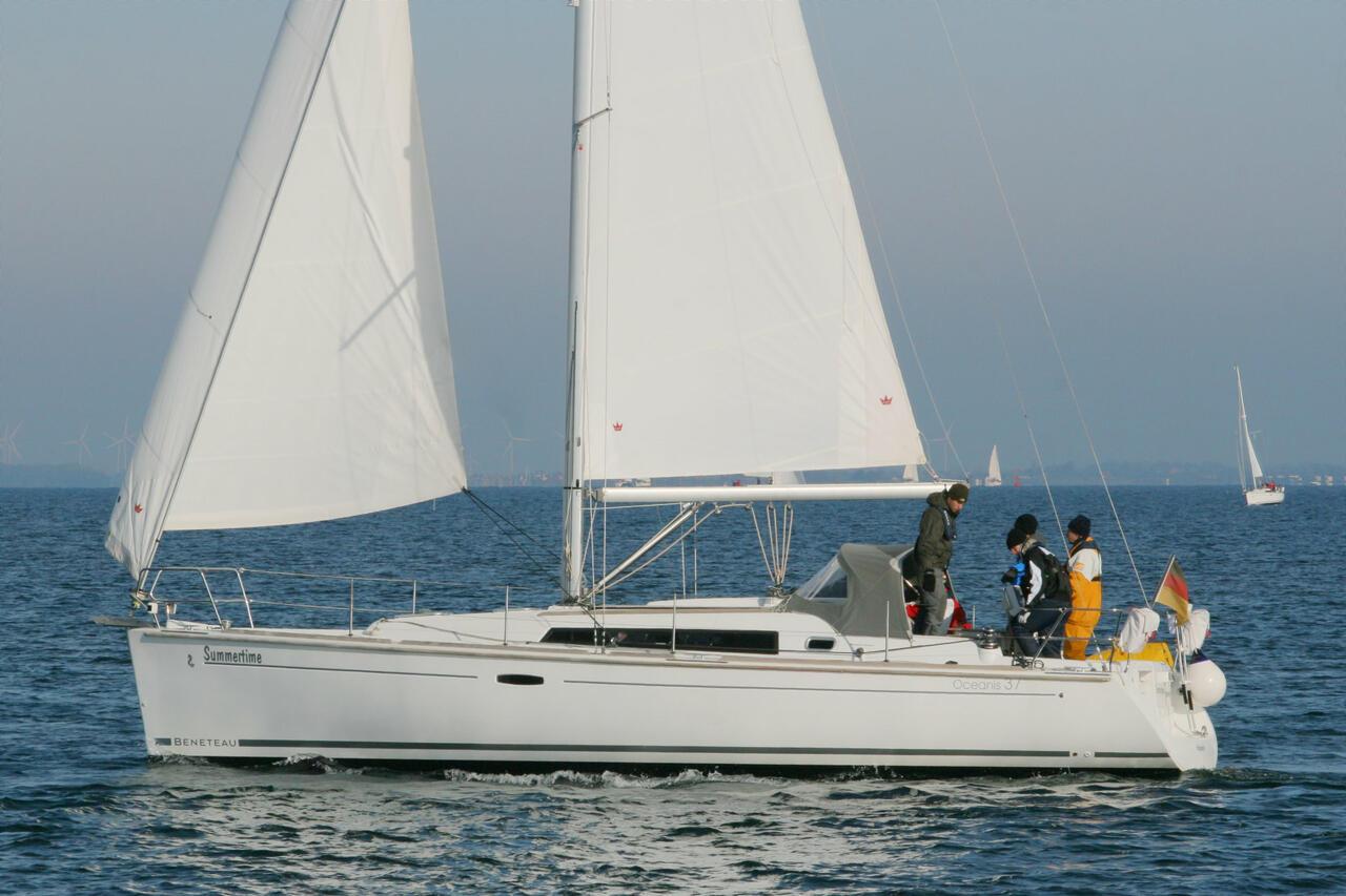 Oceanis 37, picture 4