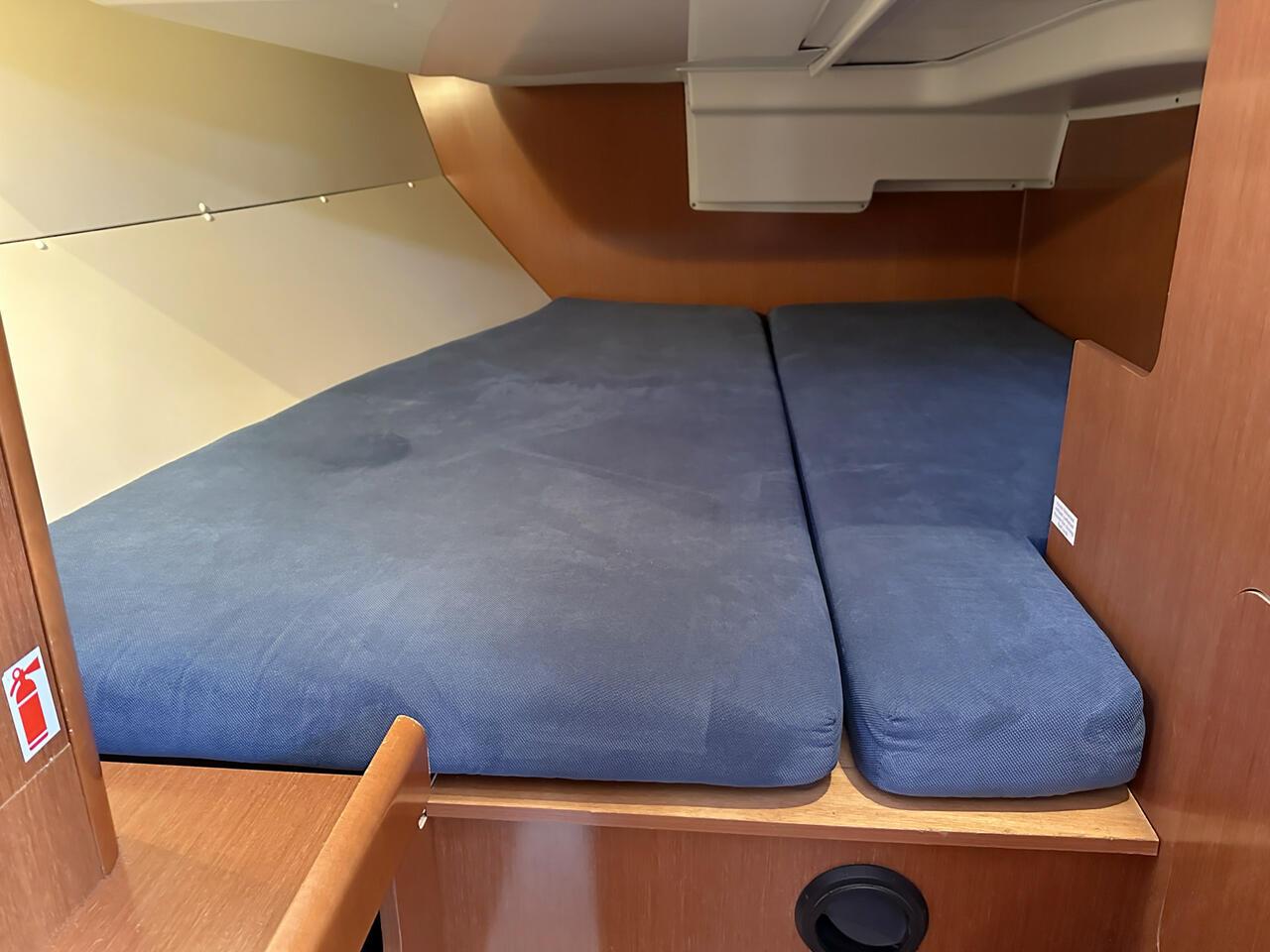 Oceanis 37, picture 17