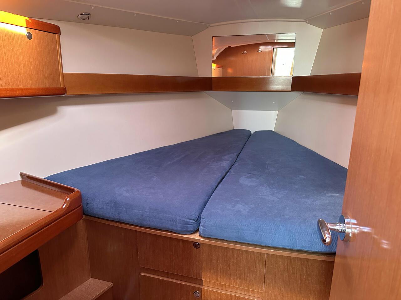 Oceanis 37, picture 16