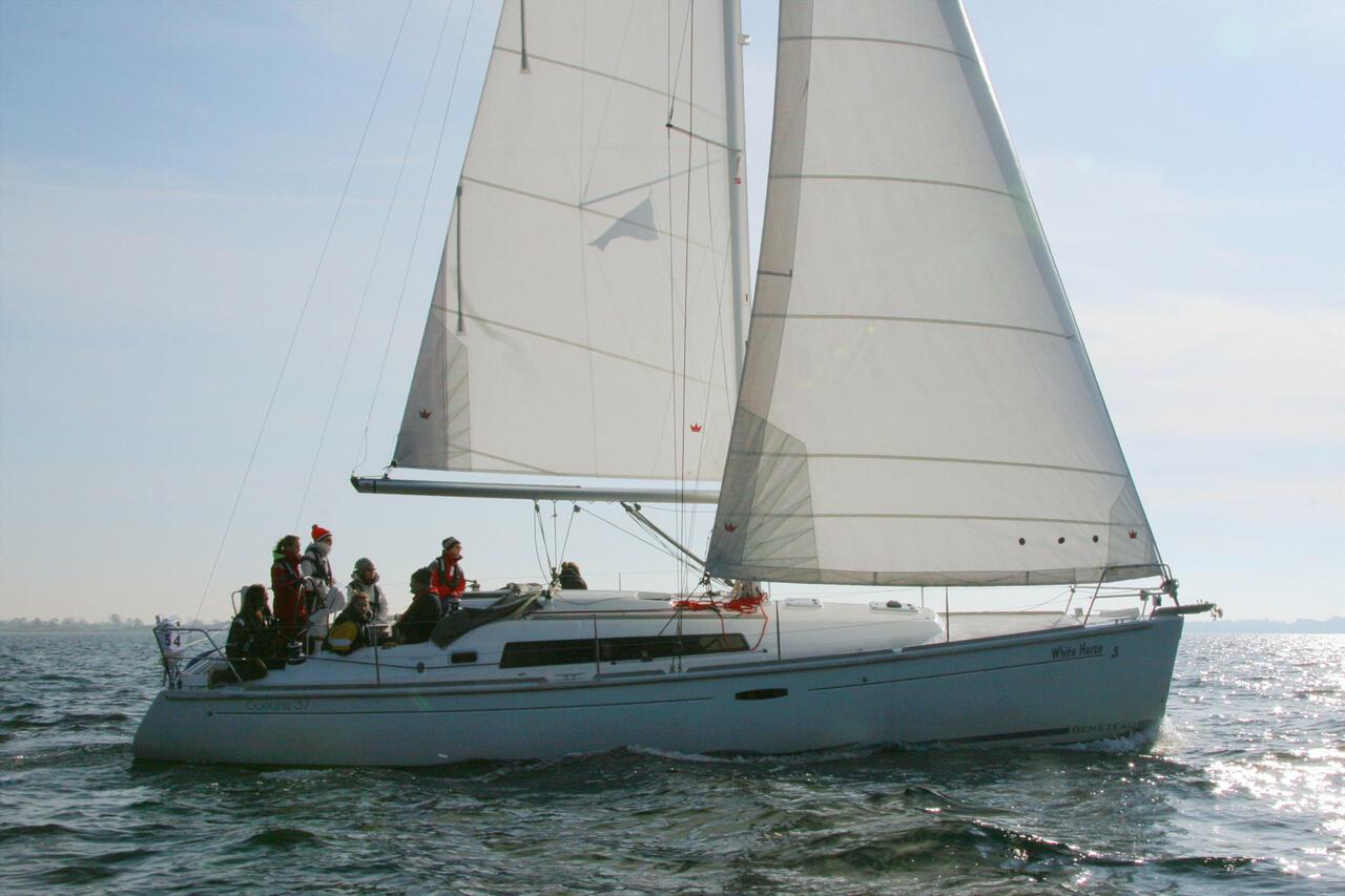 Oceanis 37, picture 7