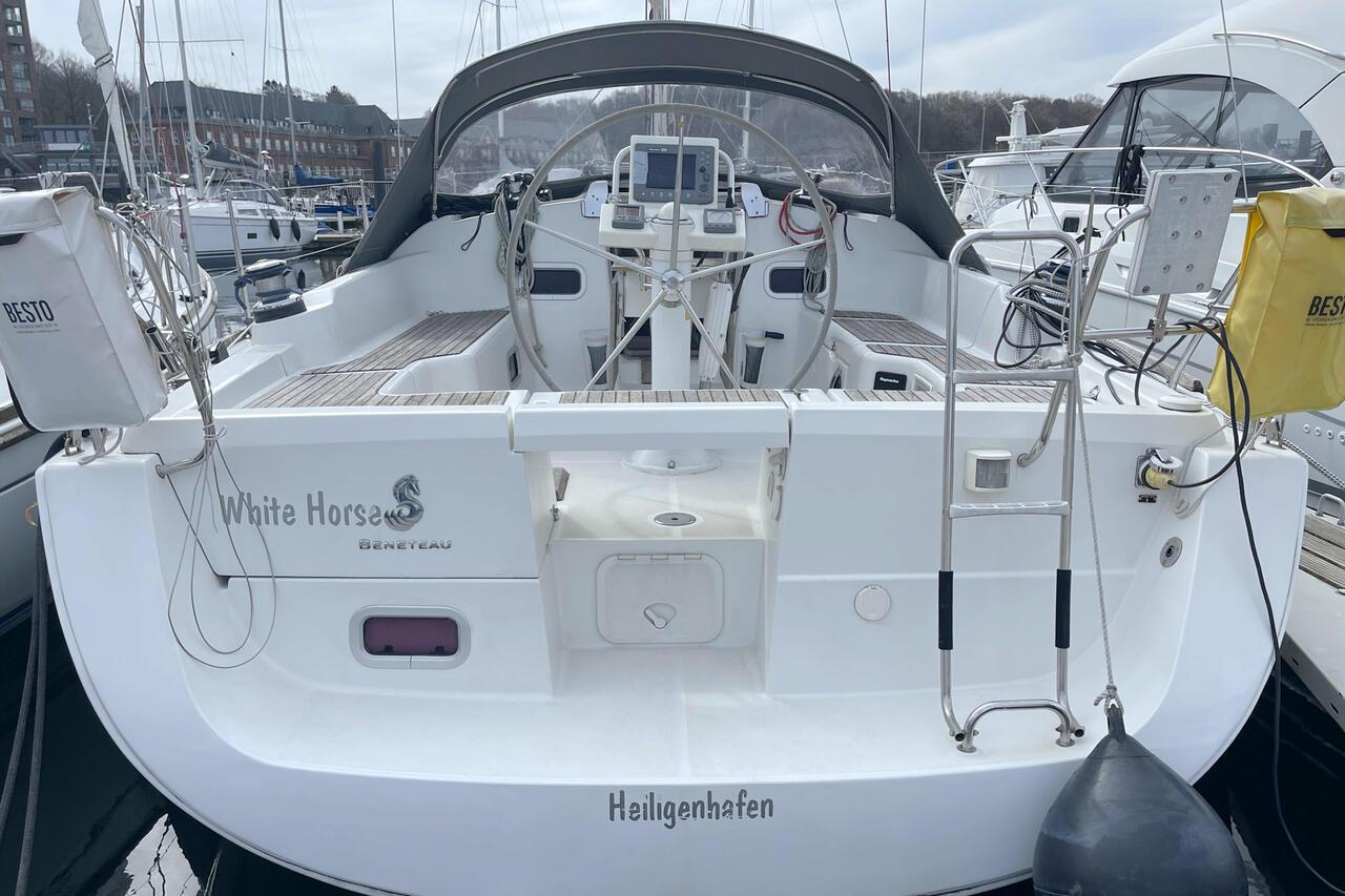 Oceanis 37, picture 3