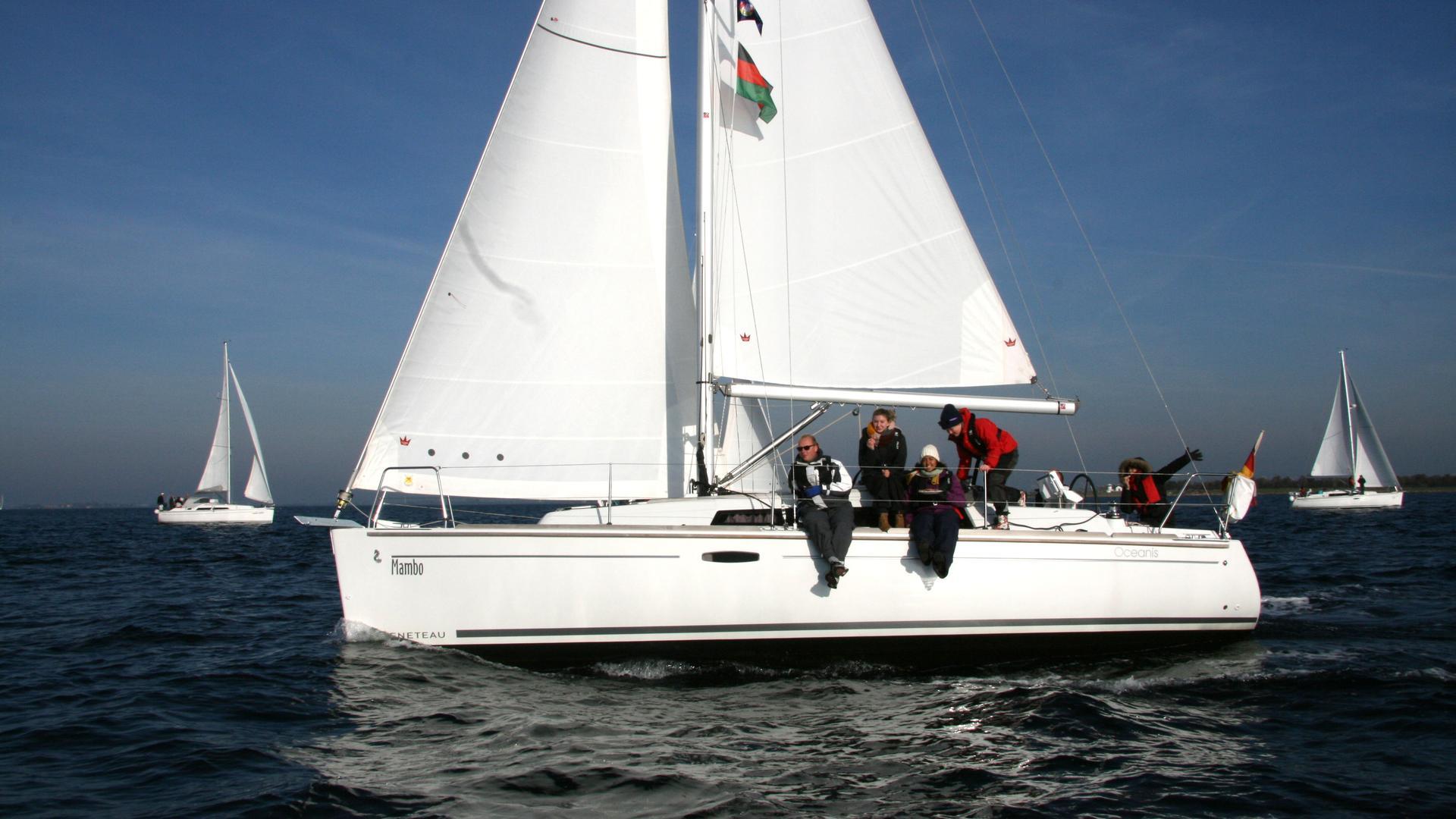 Oceanis 31, picture 3