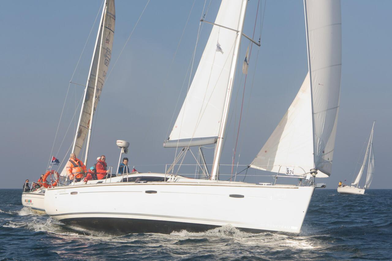 Oceanis 43, picture 9