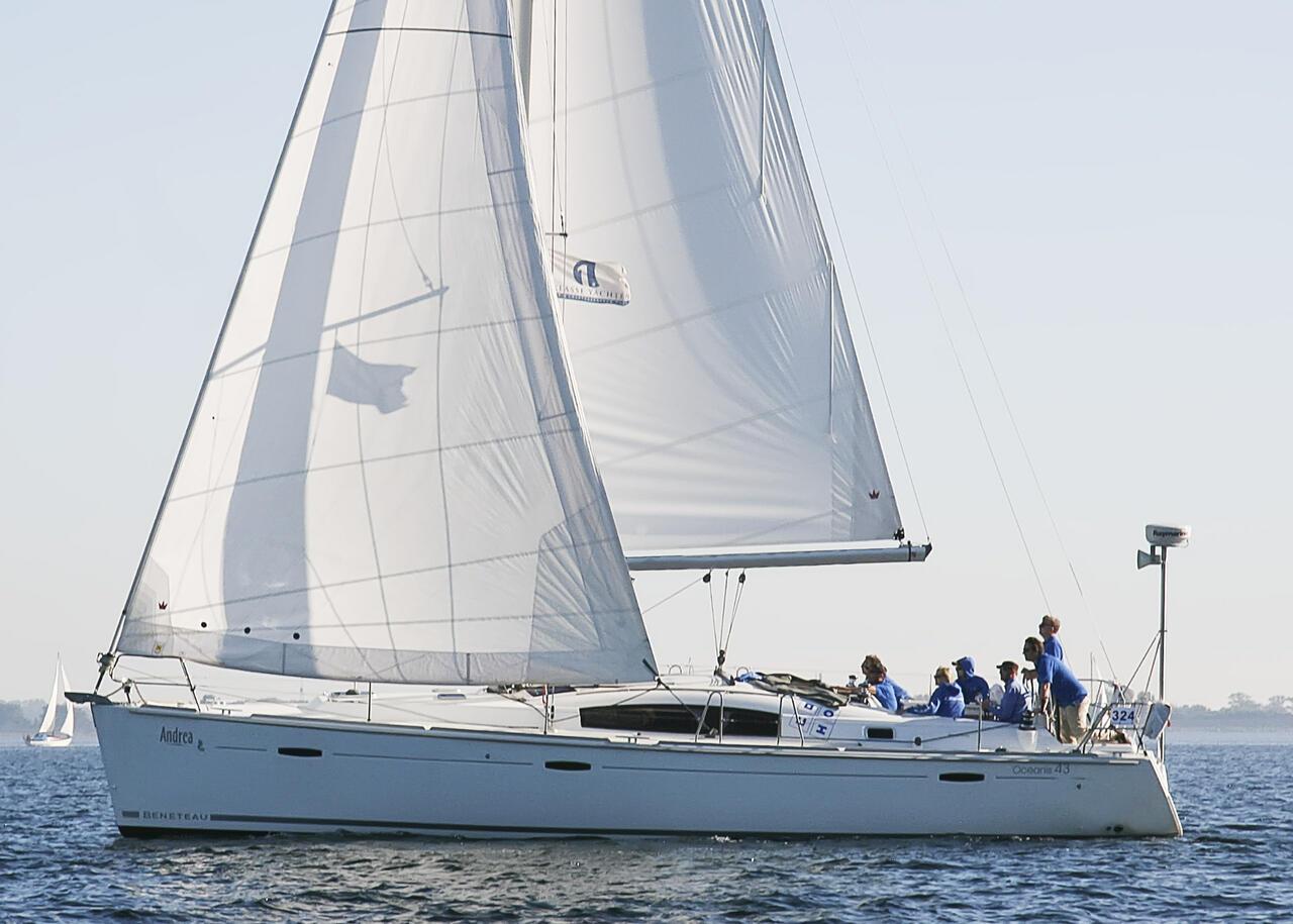 Oceanis 43, picture 7