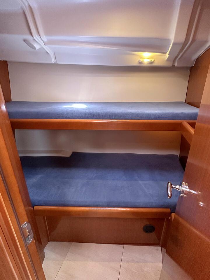 Oceanis 43, picture 17