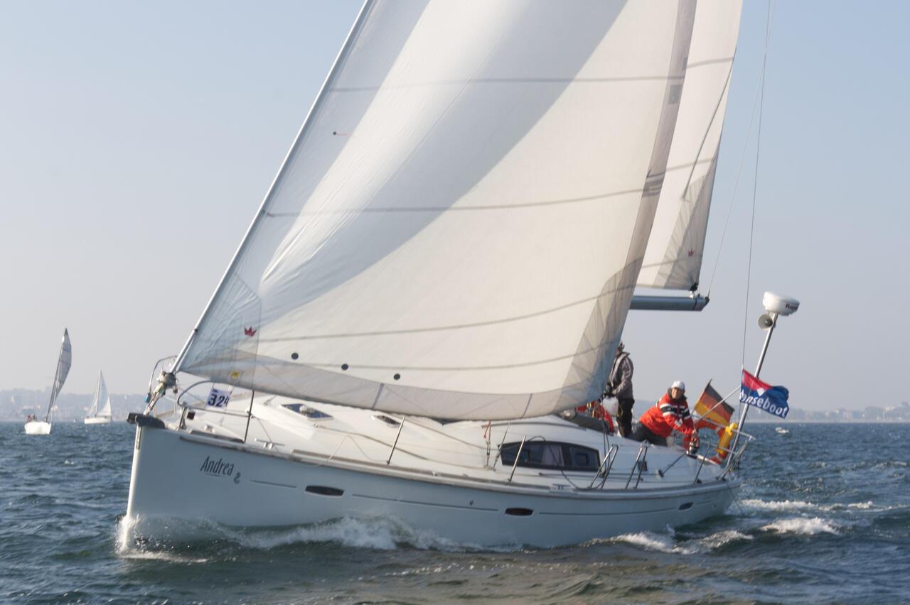 Oceanis 43, picture 1