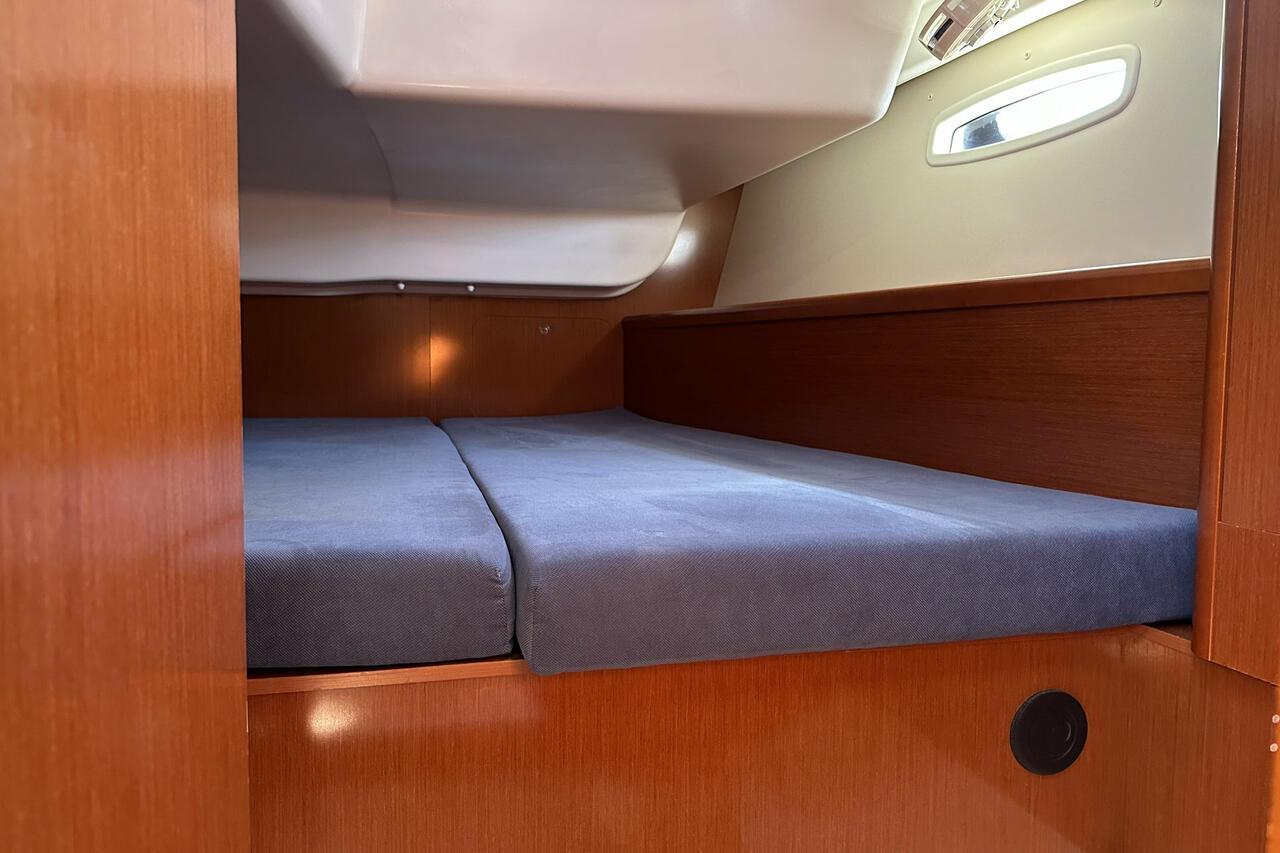 Oceanis 43, picture 19