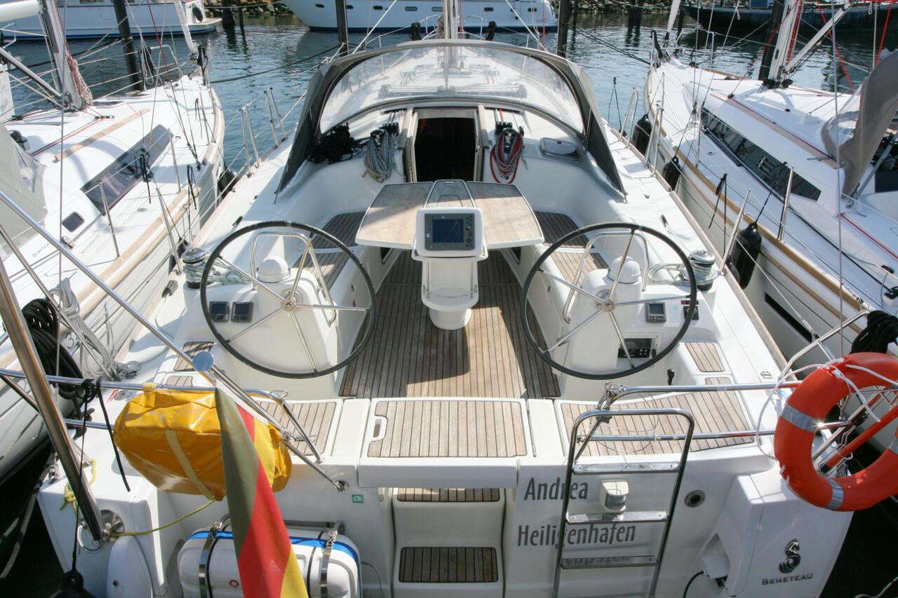 Oceanis 43, picture 3