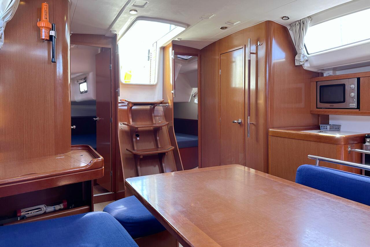 Oceanis 43, picture 12