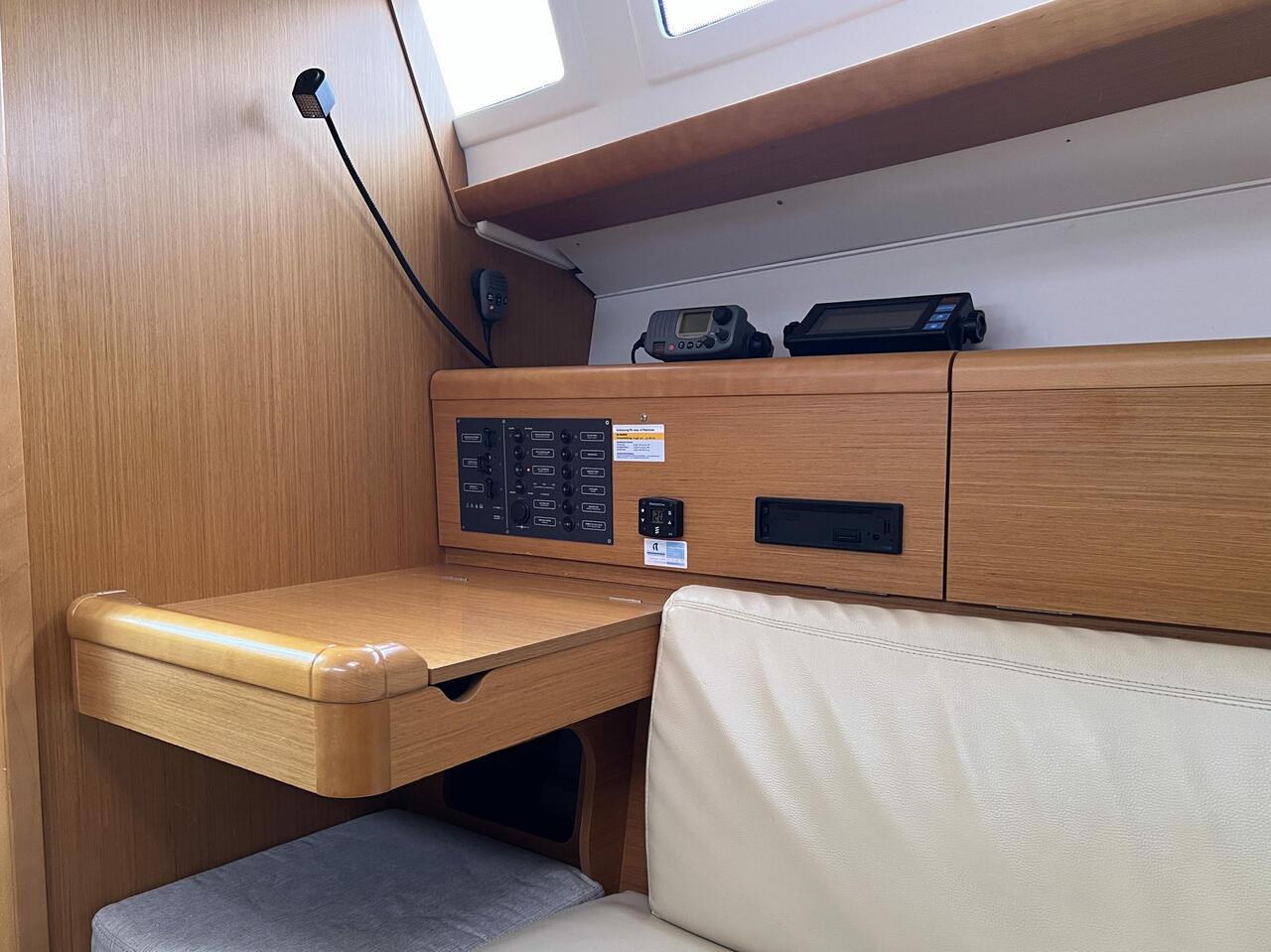 Sun Odyssey 30i - Lightning, picture 14