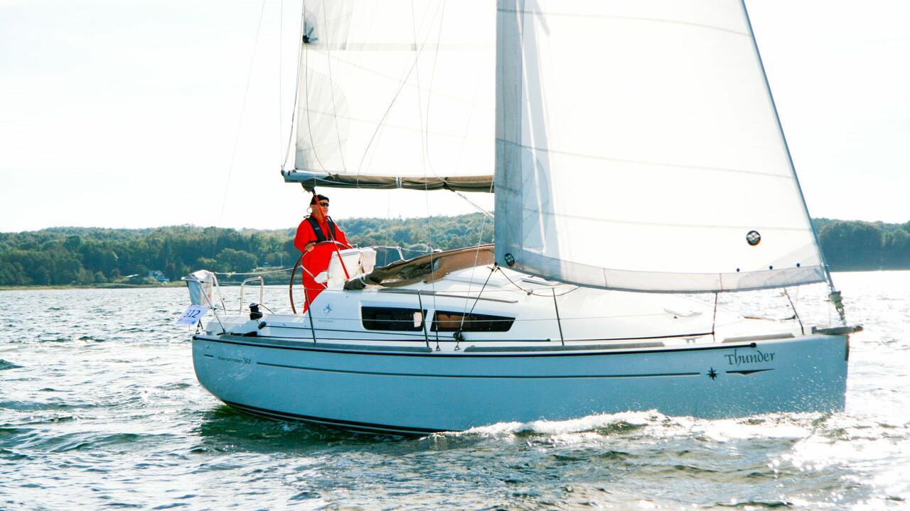 Sun Odyssey 30i, picture 1