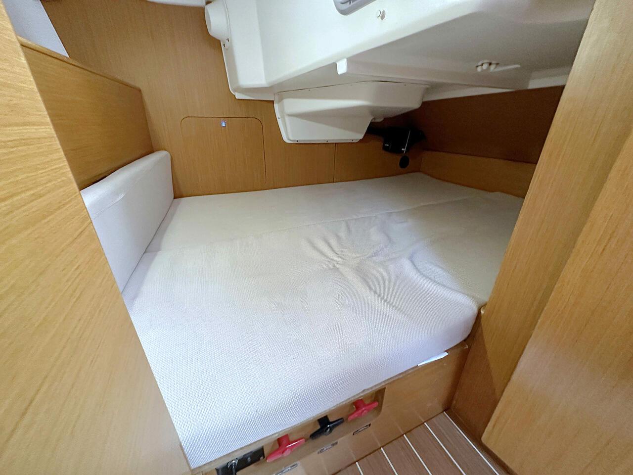 Sun Odyssey 30i, picture 16