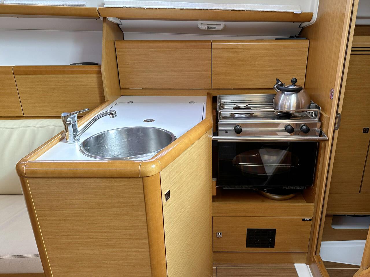 Sun Odyssey 30i, picture 13