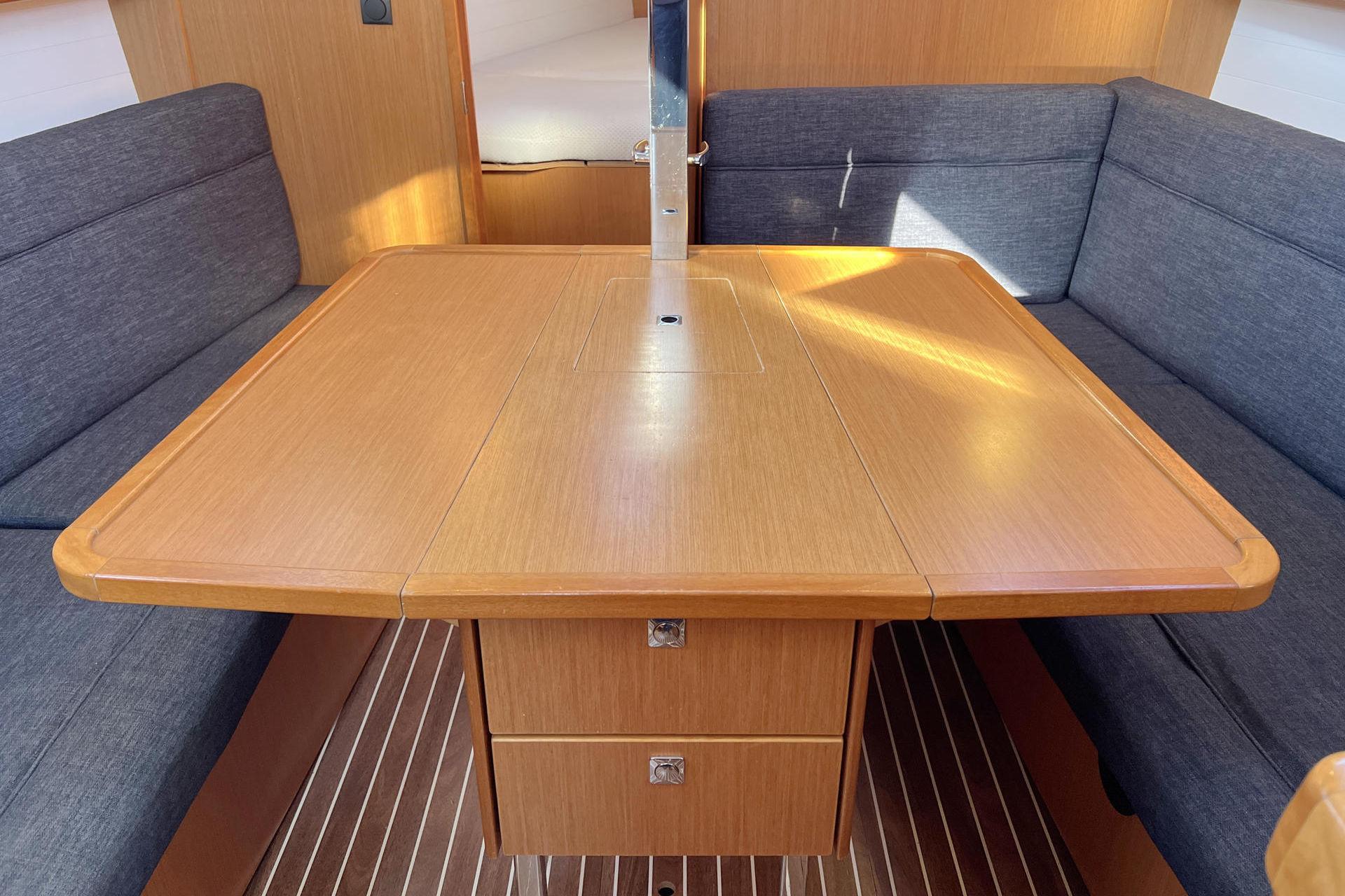 Bavaria Cruiser 33, picture 15