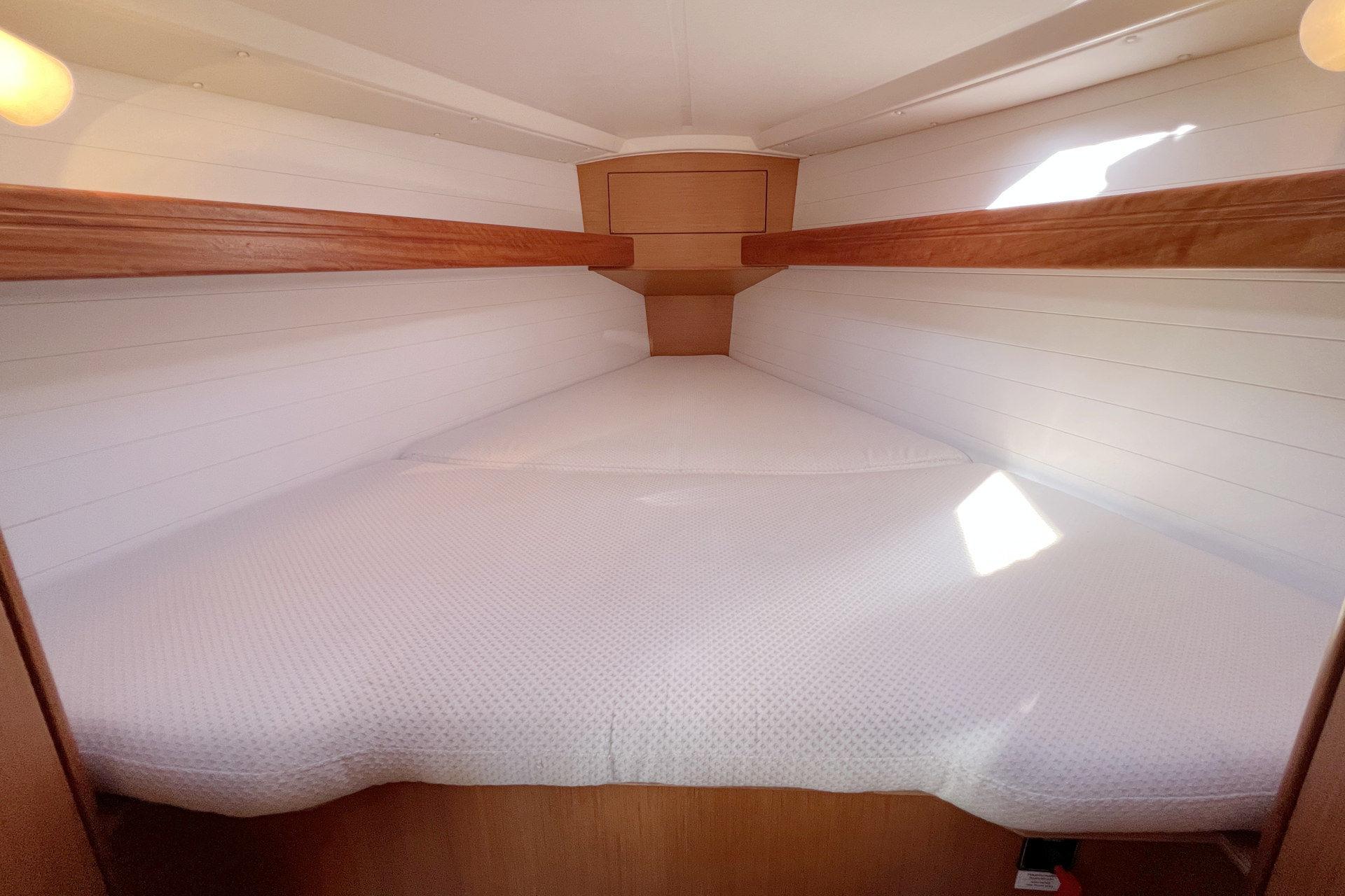 Bavaria Cruiser 33, picture 17