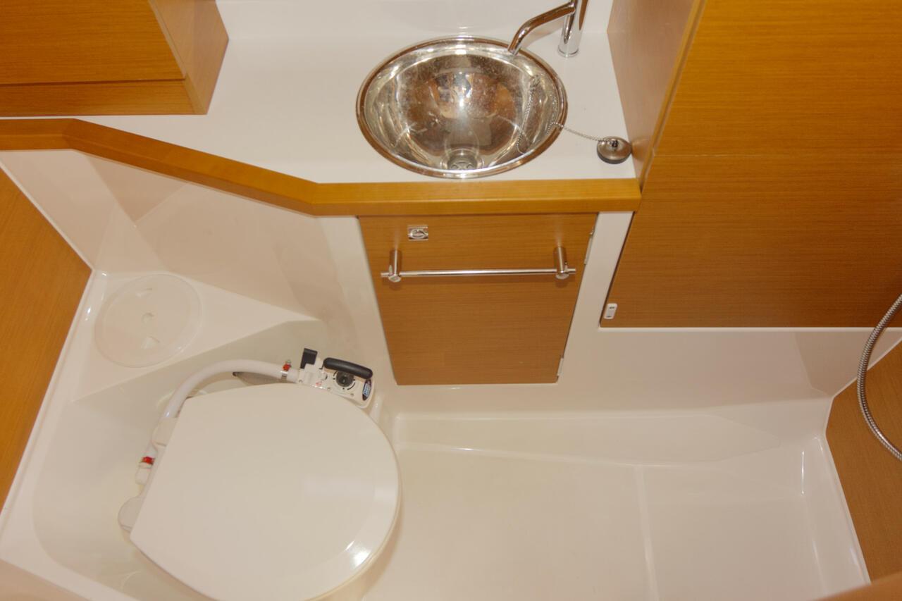 Sun Odyssey 379, picture 16