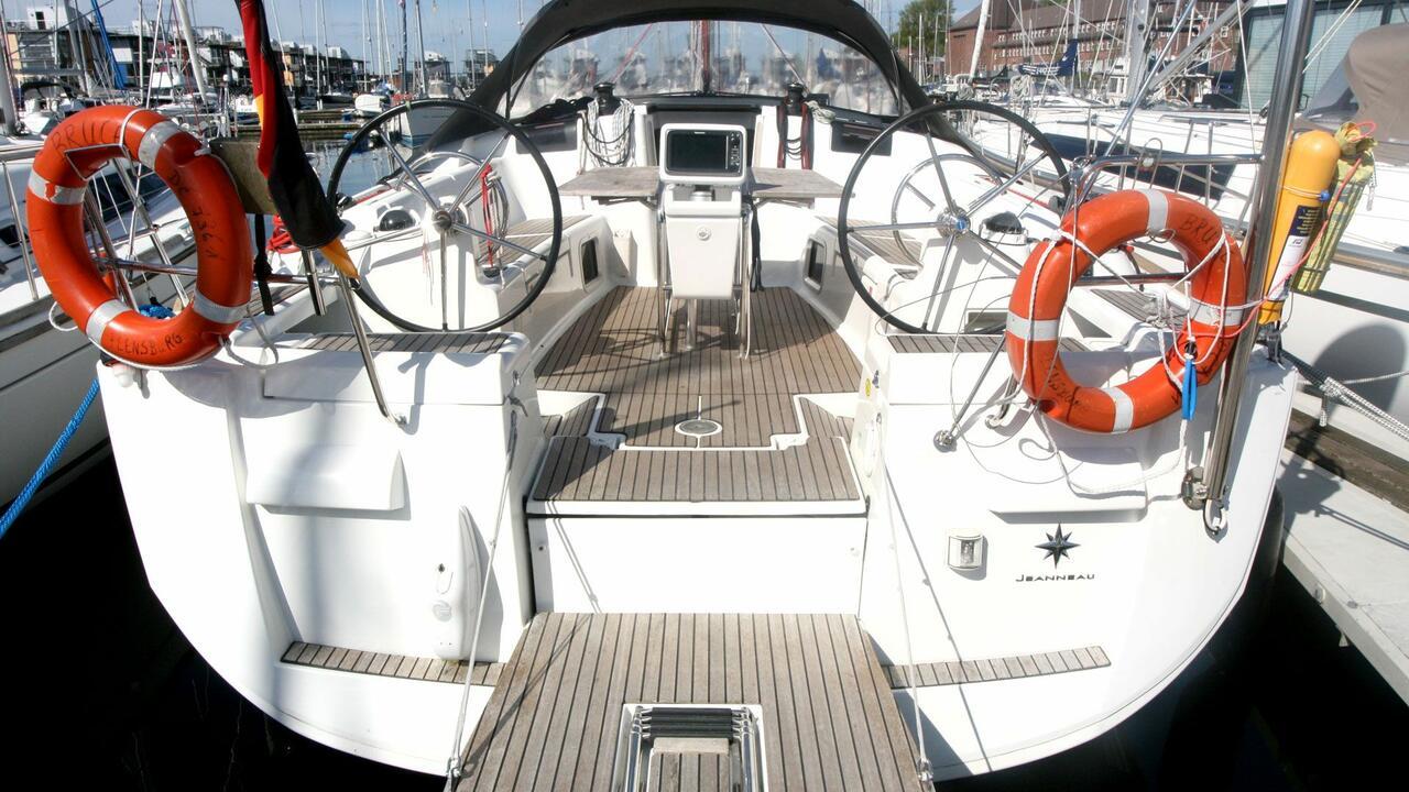 Sun Odyssey 439, picture 3