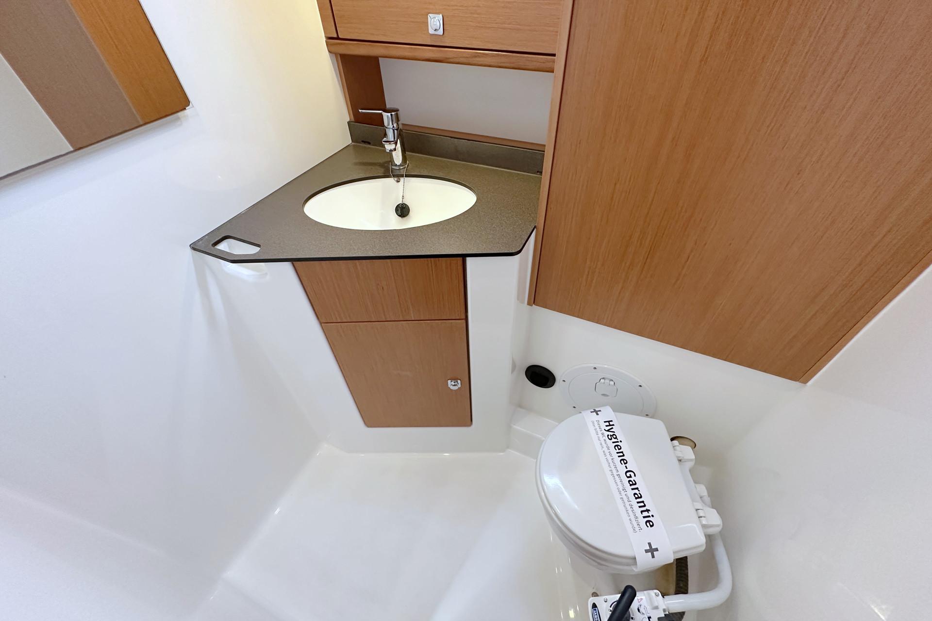 Bavaria Cruiser 51, picture 25