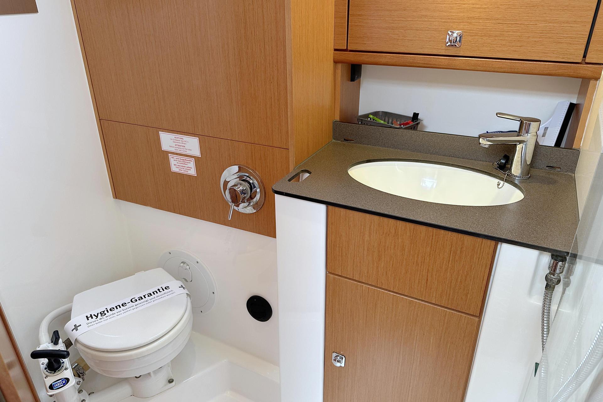 Bavaria Cruiser 51, picture 26