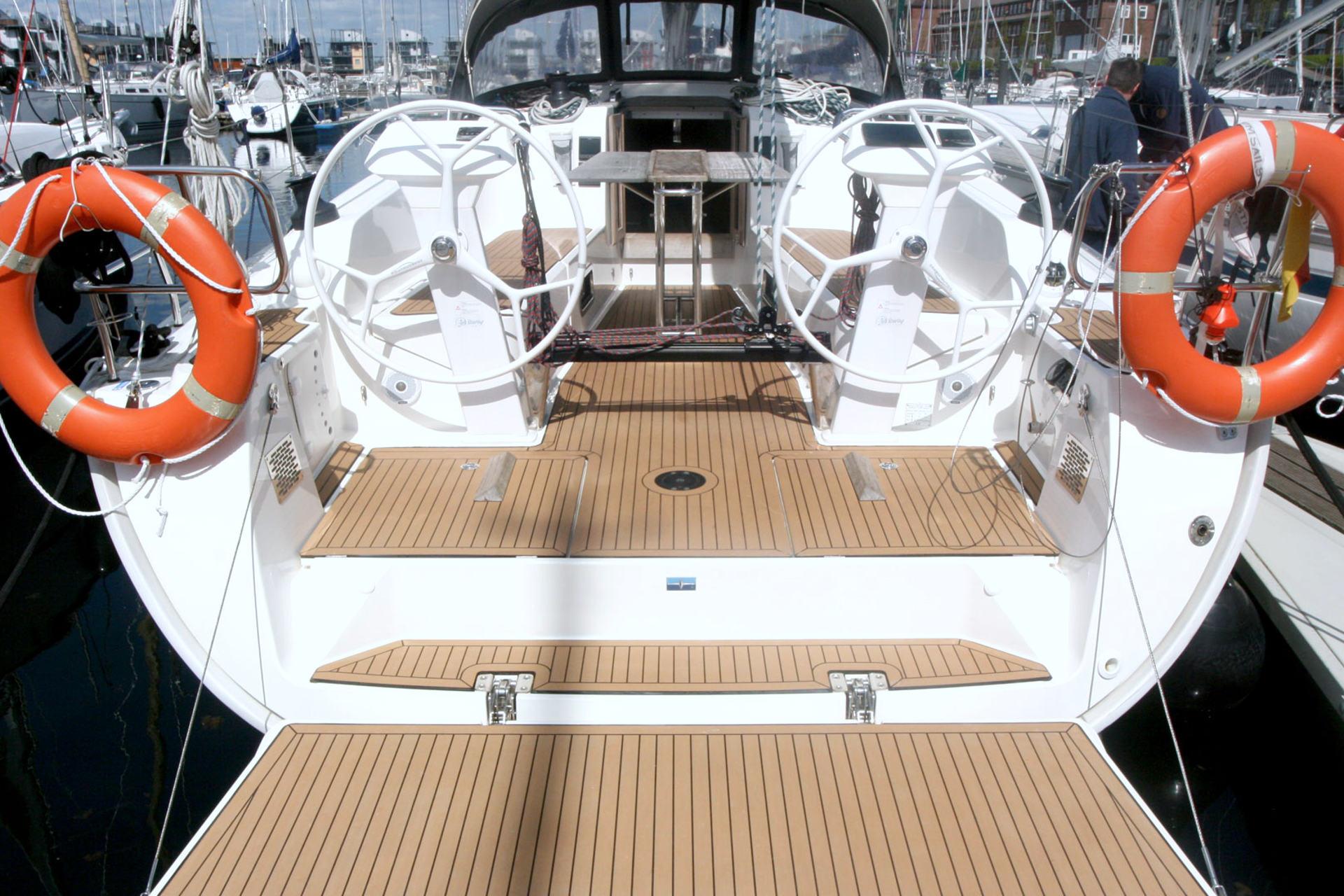 Bavaria Cruiser 41S, picture 1