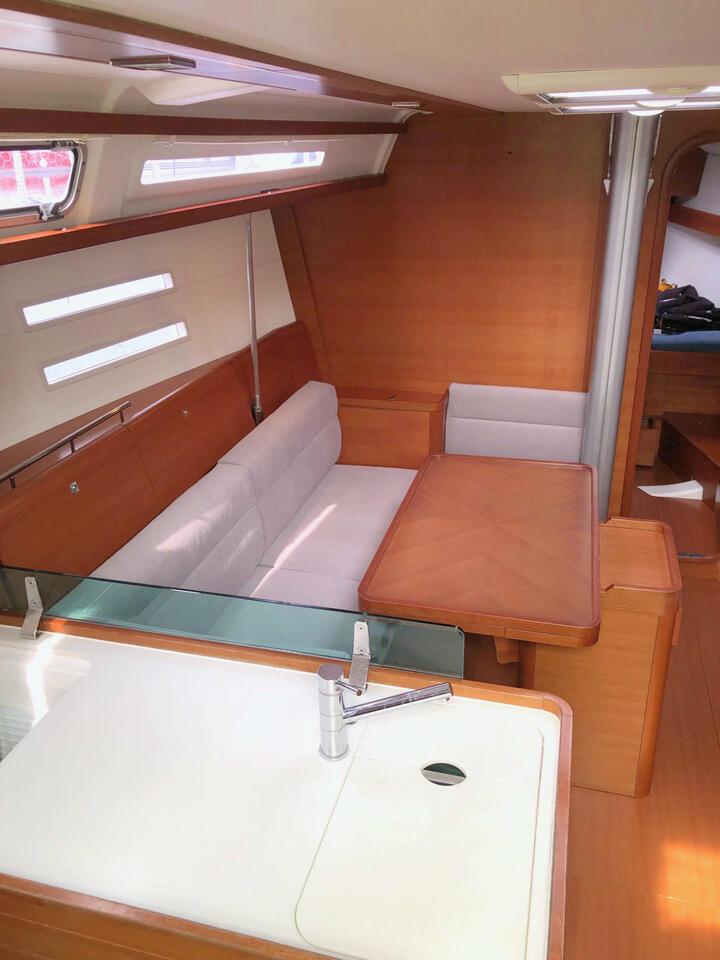 Dufour 40E, picture 11