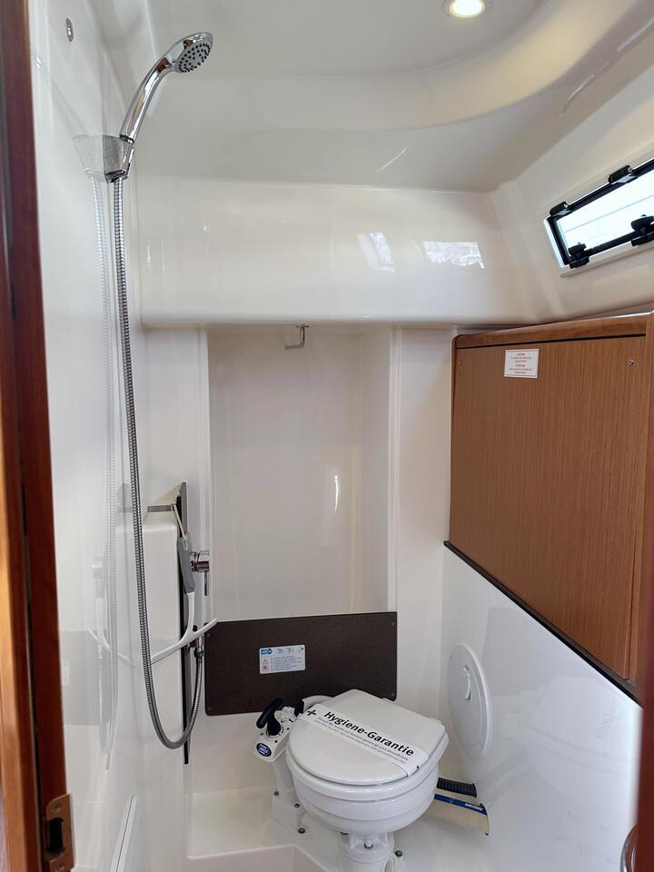 Bavaria Cruiser 33, picture 18