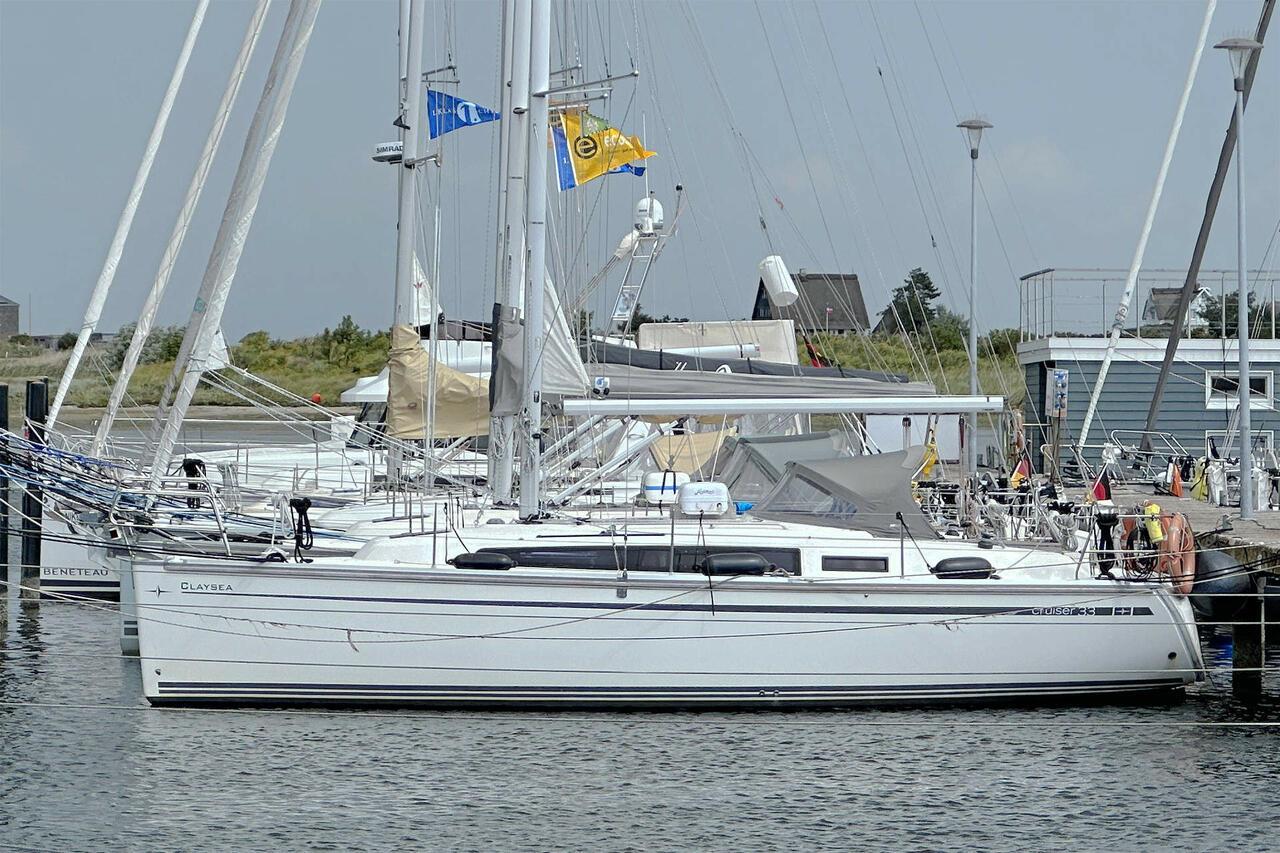Bavaria Cruiser 33, picture 1