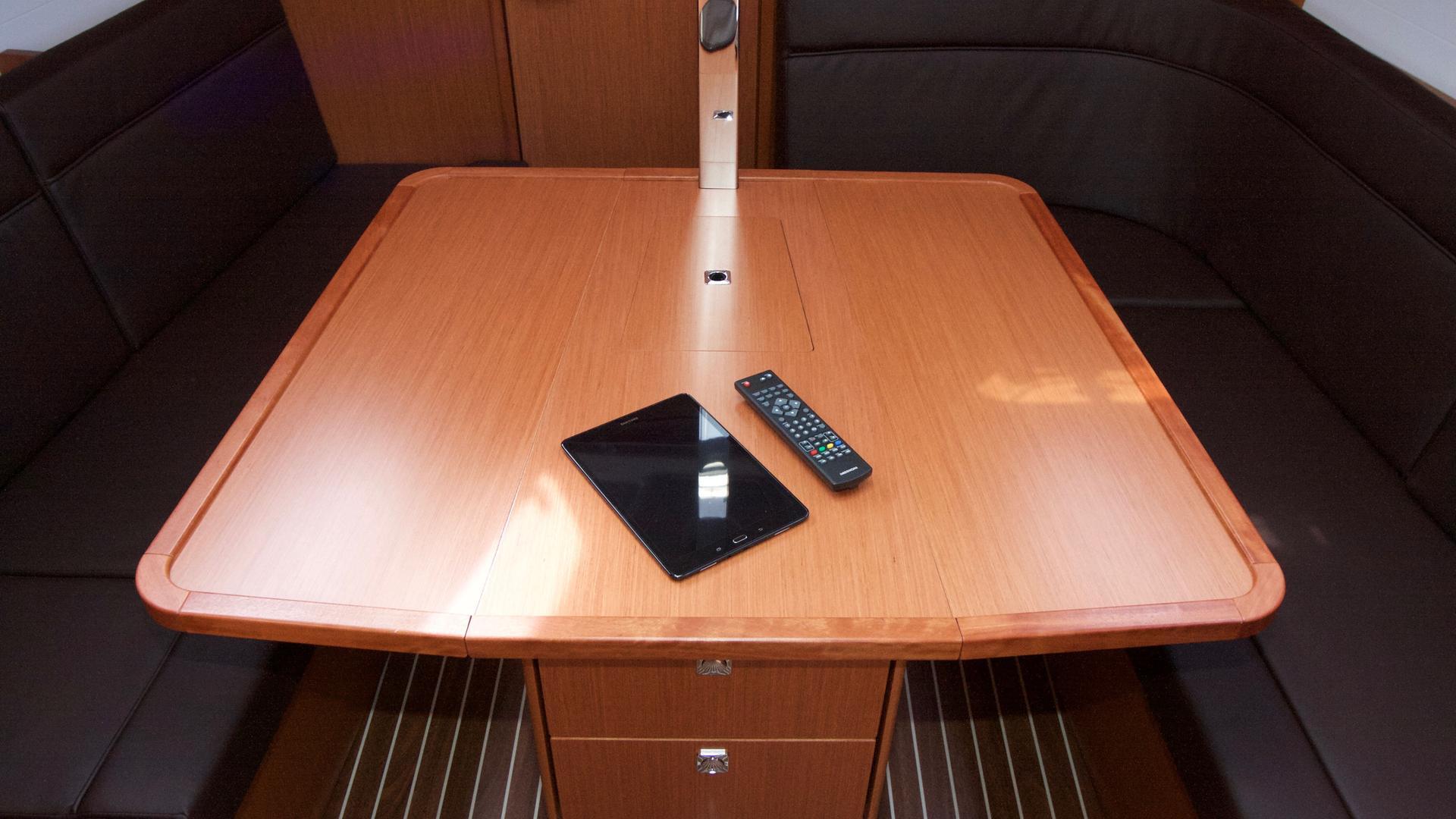 Bavaria Cruiser 34, picture 13