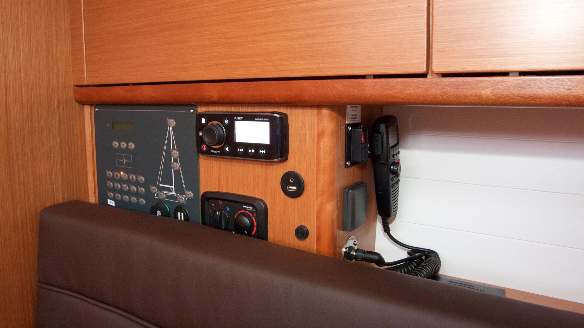 Bavaria Cruiser 34, picture 15