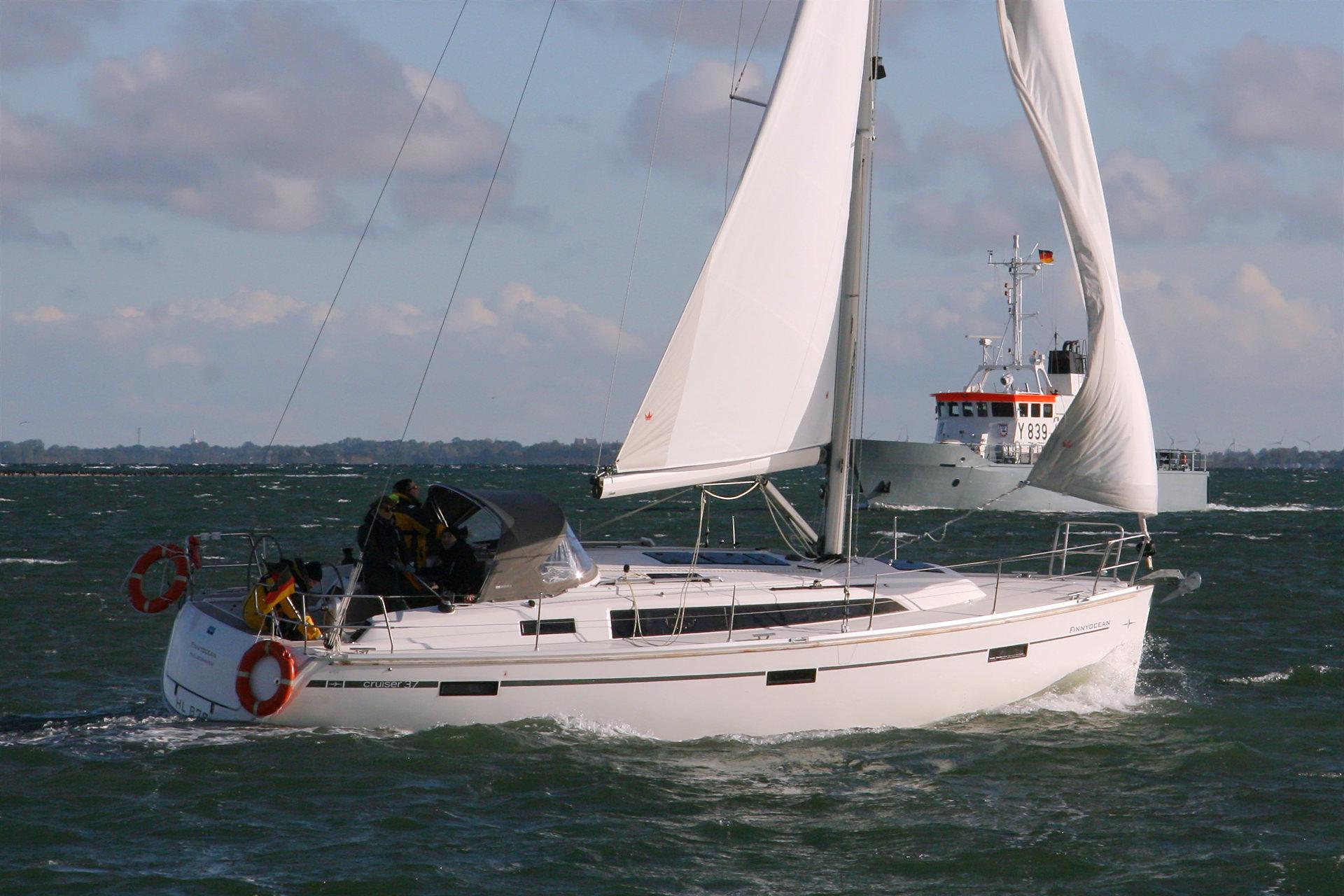 Bavaria Cruiser 37 - 3 cab., picture 3