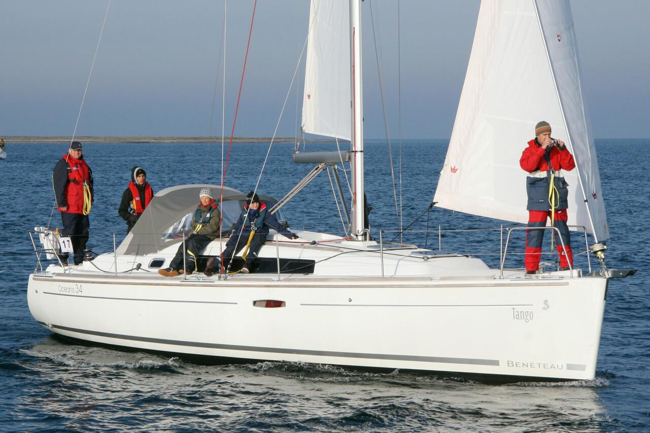 Oceanis 34.2, picture 6