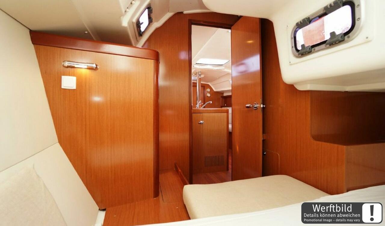 Oceanis 34.2, picture 14