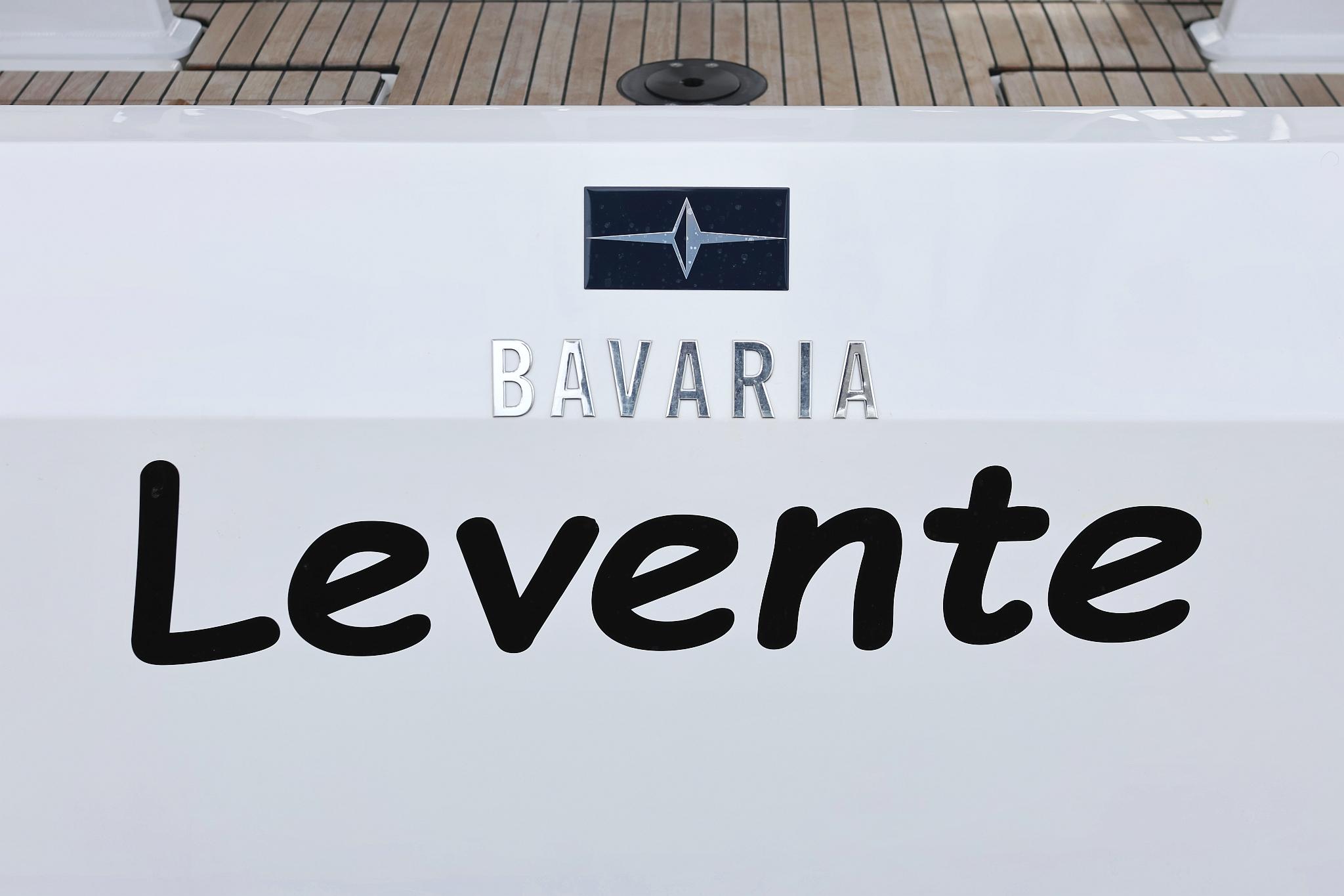 Bavaria C42, picture 49