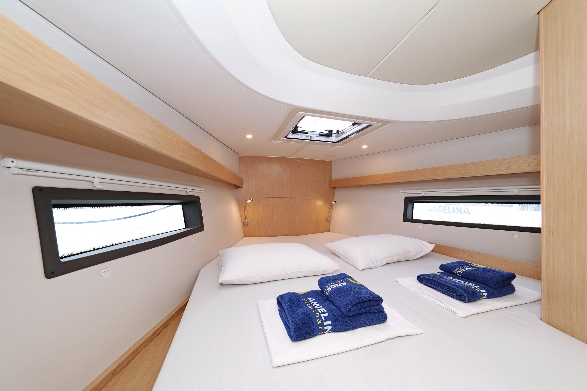 Bavaria C42, picture 32