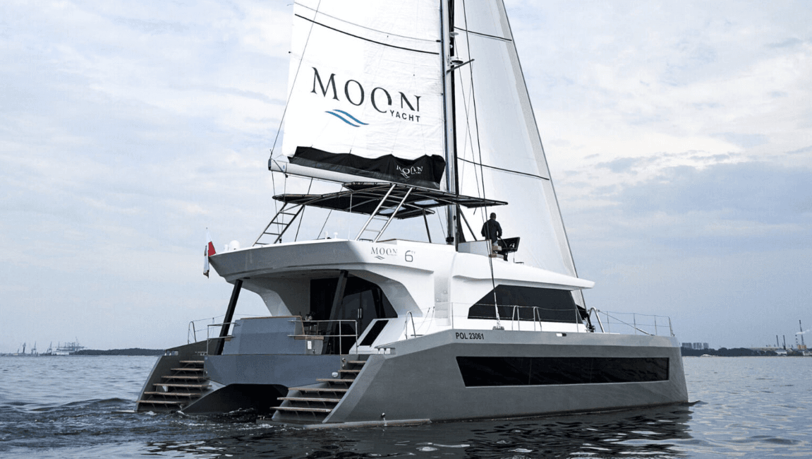 Moon 60 sail, picture 1